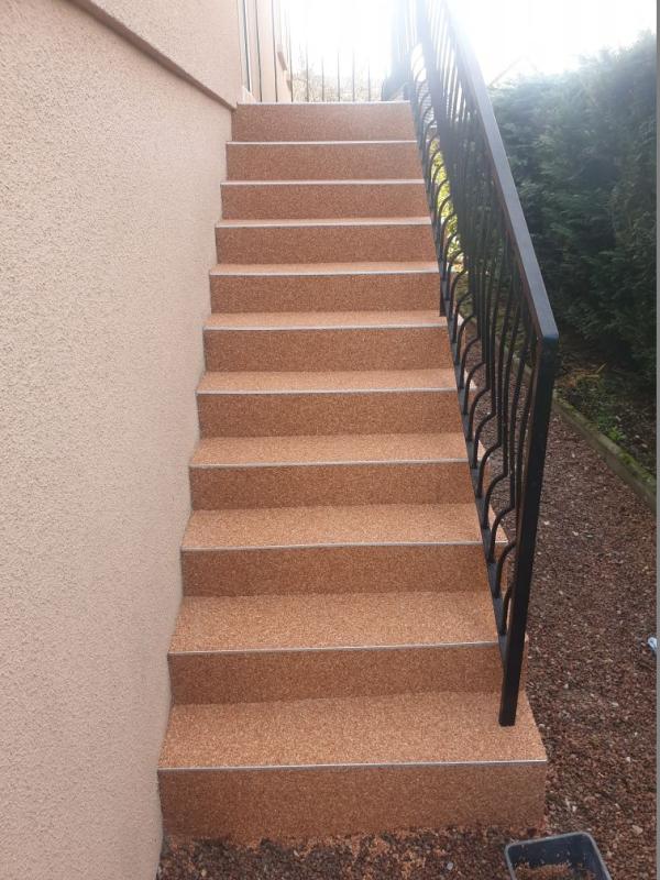 ESCALIER APRES APPLICATION RESINE